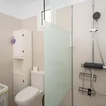 Newly Refurbished In Prime Location Apartamento