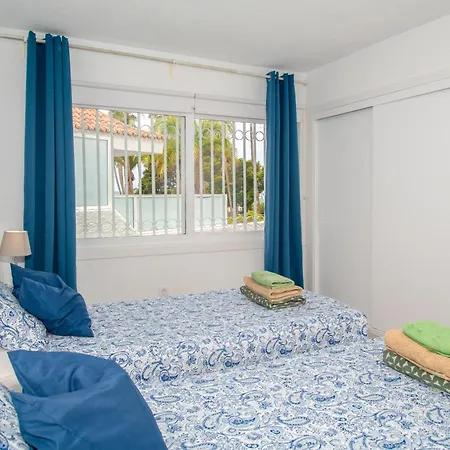 Newly Refurbished In Prime Location * プラヤ・デ・ラス・アメリカス