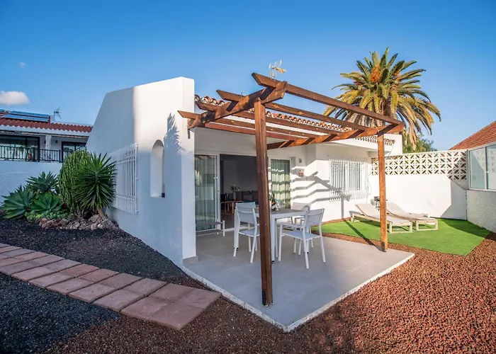 Newly Refurbished In Prime Location * Playa de las Américas