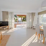 Newly Refurbished In Prime Location شقة