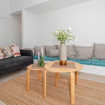 Newly Refurbished In Prime Location * 플라야데라스아메리카스