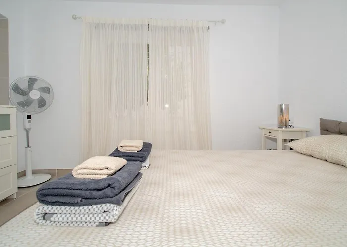 Newly Refurbished In Prime Location * Playa de las Americas (Tenerife)